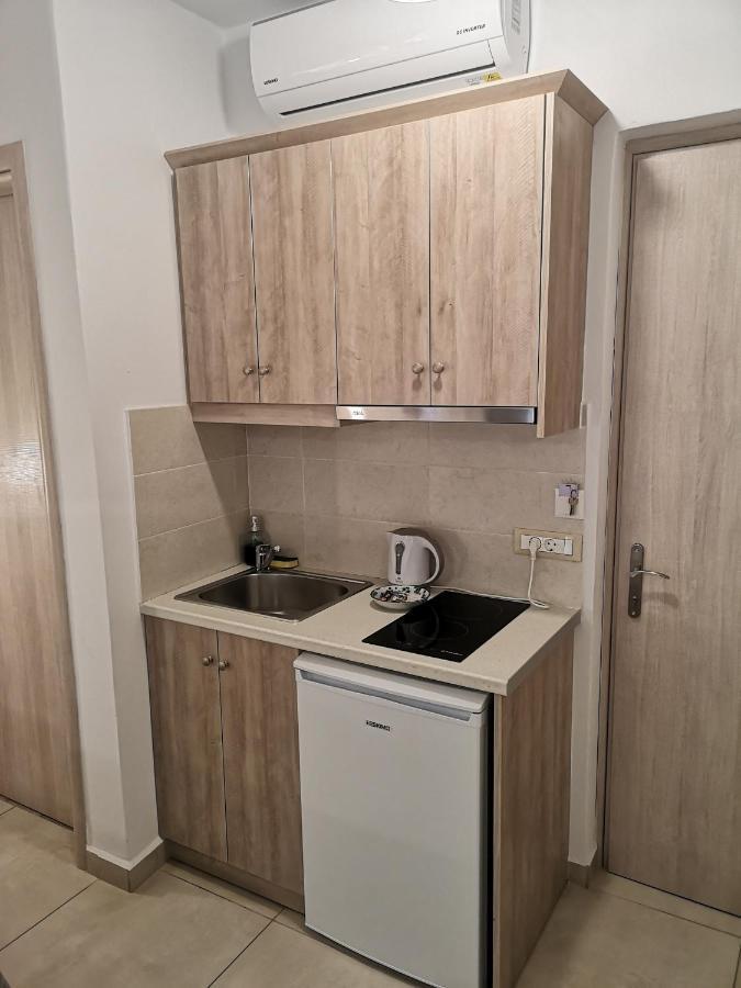 Porfyris Studios And Apartments Карпатос Екстериор снимка