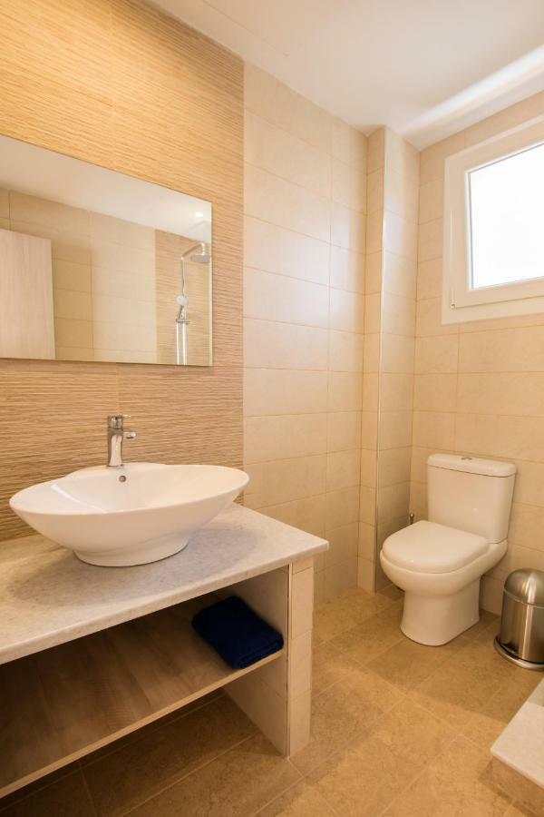Porfyris Studios And Apartments Карпатос Екстериор снимка