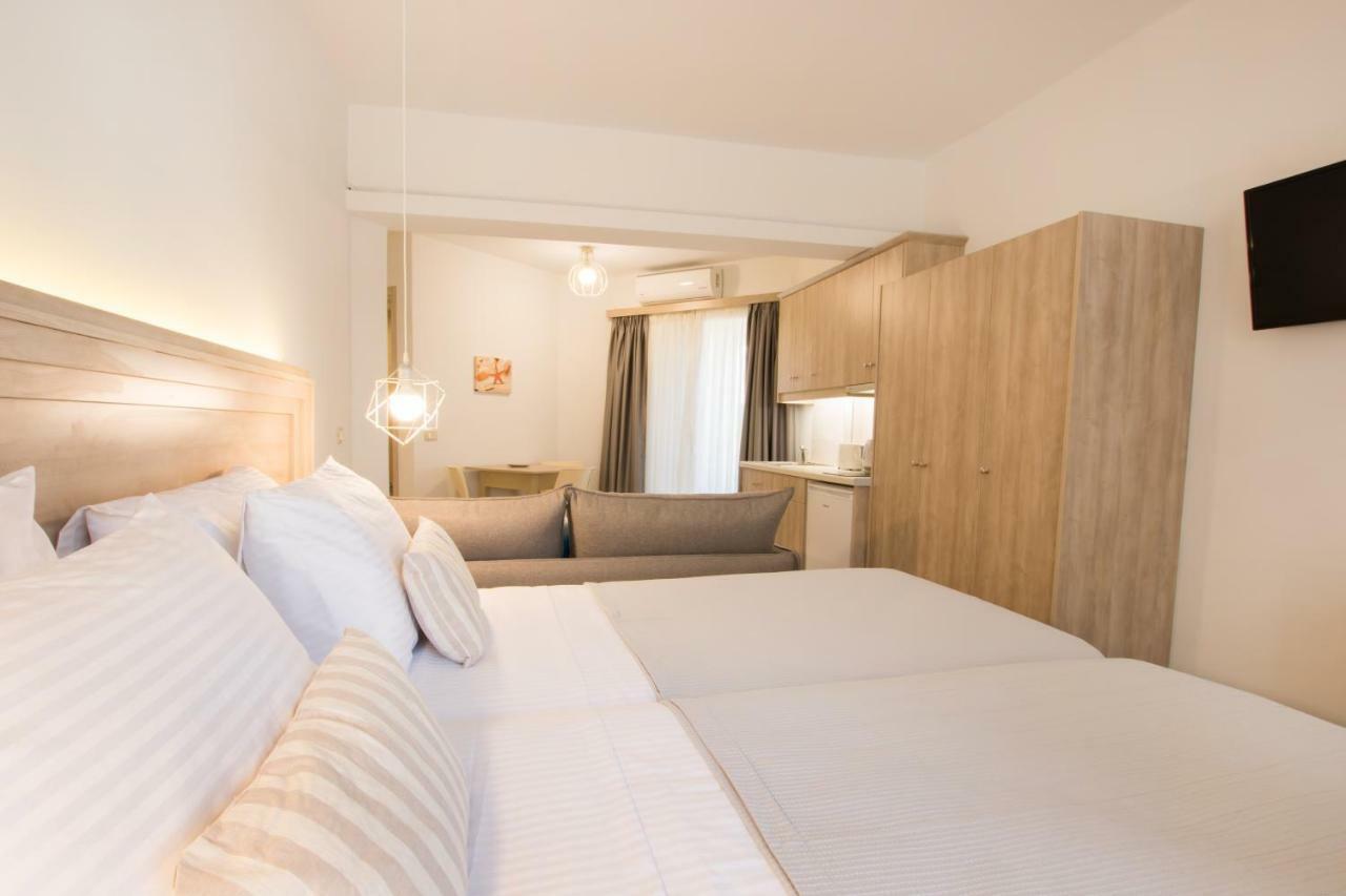 Porfyris Studios And Apartments Карпатос Екстериор снимка